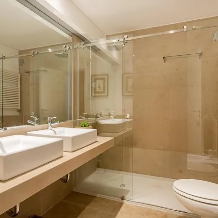 Mercy Ii, In The Heart Of Chiado Apartment *