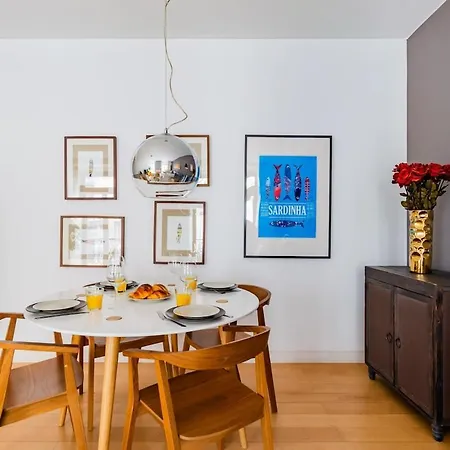 Apartment Mercy Ii, In The Heart Of Chiado *